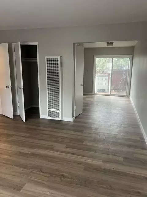 29324 Dixon St, Hayward, CA 94544