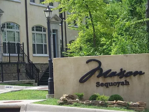 N Olive Ave, Fayetteville, AR 72701