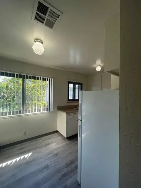 4261 Davis St, Santa Clara, CA 95054