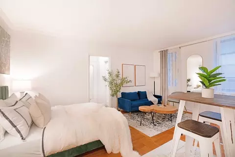 200 E 11th St, New York, NY 10003