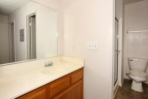 8200 Kroll Way, Bakersfield, CA 93311 photo 4