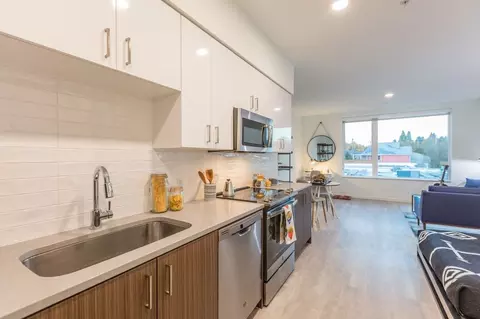 485 SE 14th Ave, Portland, OR 97214