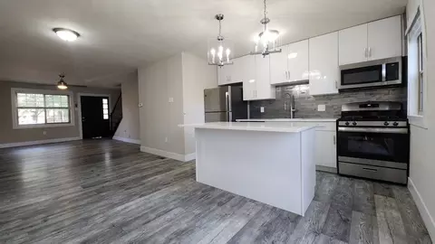 550 S Clay Ave, Kirkwood, MO 63122