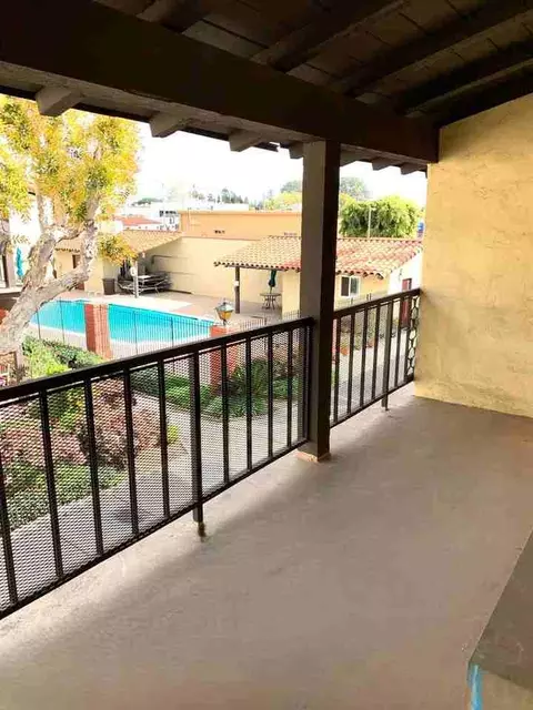 140 Yorba St, Tustin, CA 92780