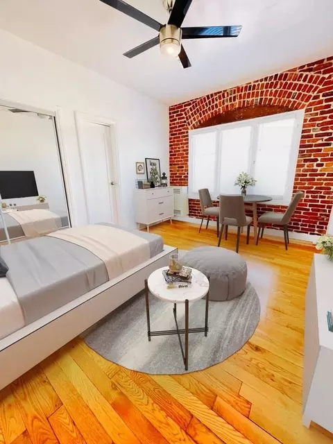 1616 N Normandie Ave, Los Angeles, CA 90027