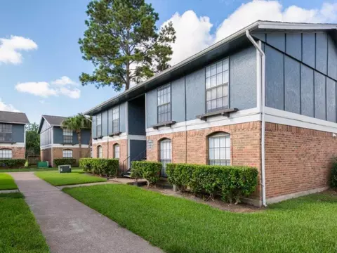 623 Barringer Ln, Webster, TX 77598 photo 25