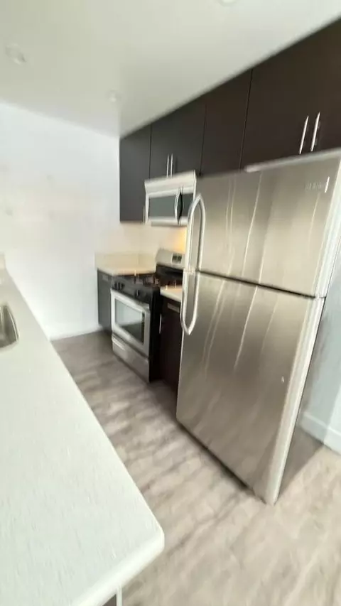 2204 S Beverly Glen Blvd, Los Angeles, CA 90064