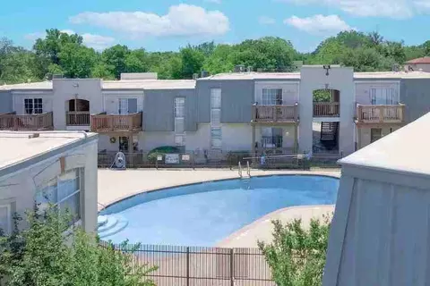 6520 Red Sierra Dr, Fort Worth, TX 76112 photo 14