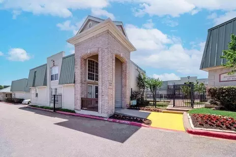 6520 Red Sierra Dr, Fort Worth, TX 76112 photo 24