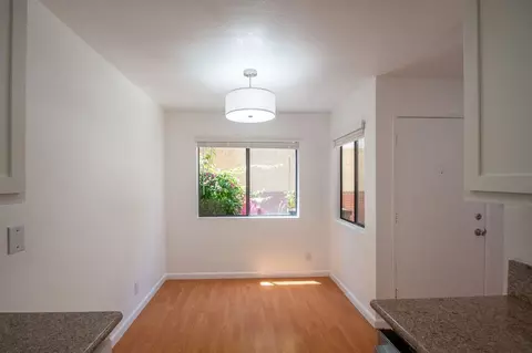 5617 Woodman Ave, Los Angeles, CA 91401