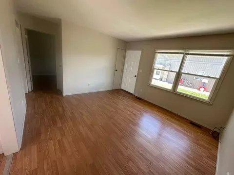 406 E Main St, Glasford, IL 61533 photo 7