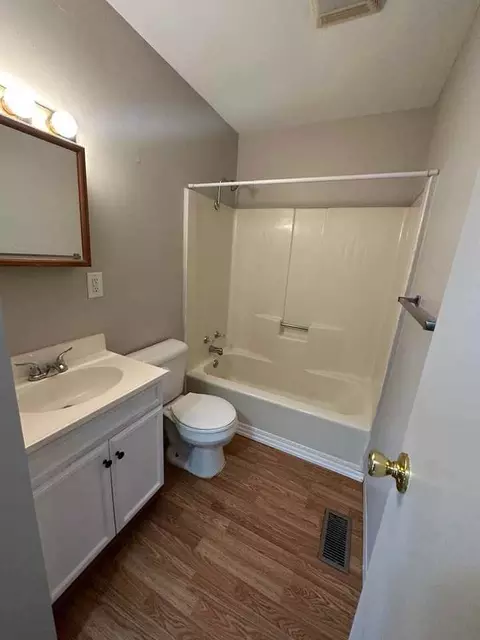 406 E Main St, Glasford, IL 61533 photo 9