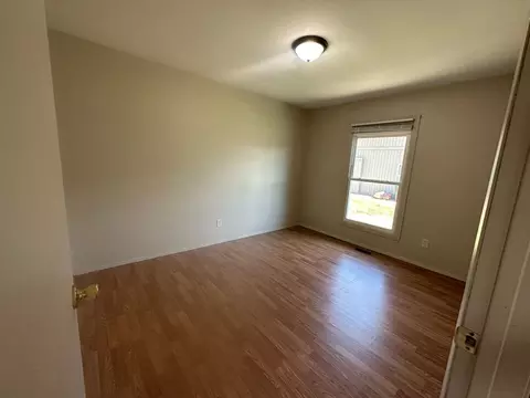 406 E Main St, Glasford, IL 61533 photo 2