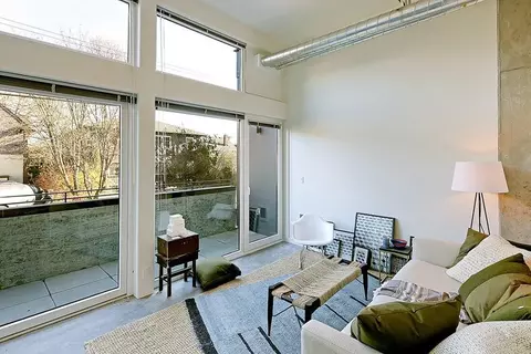 526 19th Ave E, Seattle, WA 98112 photo 18