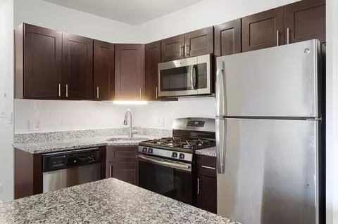 7736 N Ashland Ave, Chicago, IL 60626 photo 4