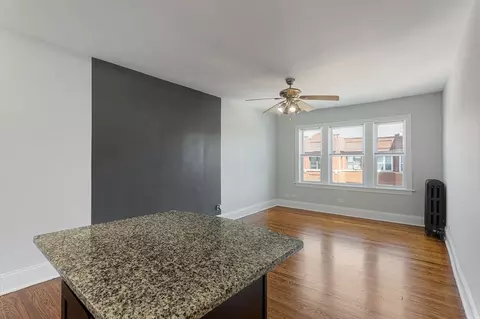 7736 N Ashland Ave, Chicago, IL 60626 photo 8