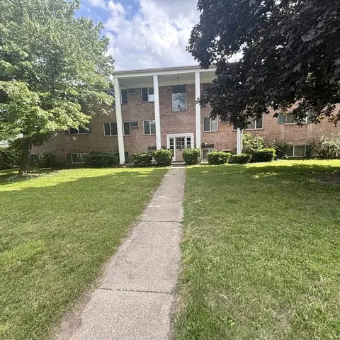 910 E Jolly Rd, Lansing, MI 48910