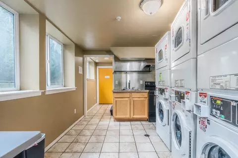 4309 7th Ave NE, Seattle, WA 98105 photo 2