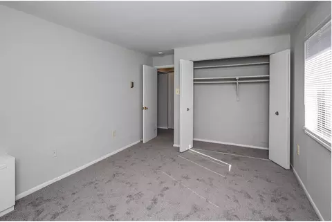 4545 Wheeler Rd, Oxon Hill, MD 20745