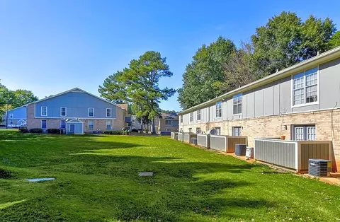 200 Summit Lake Dr, Stone Mountain, GA 30083 photo 17