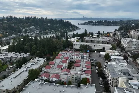 136 102nd Ave SE, Bellevue, WA 98004 photo 32
