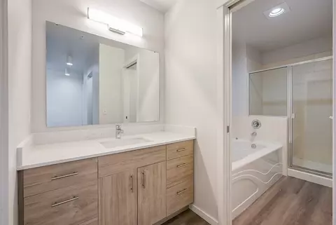 136 102nd Ave SE, Bellevue, WA 98004 photo 18
