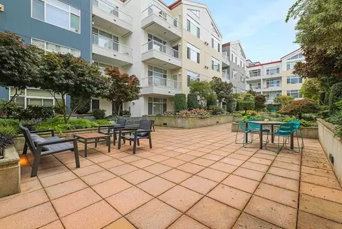 136 102nd Ave SE, Bellevue, WA 98004 photo 28