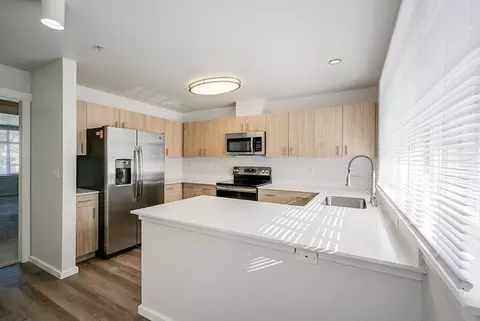 136 102nd Ave SE, Bellevue, WA 98004 photo 25