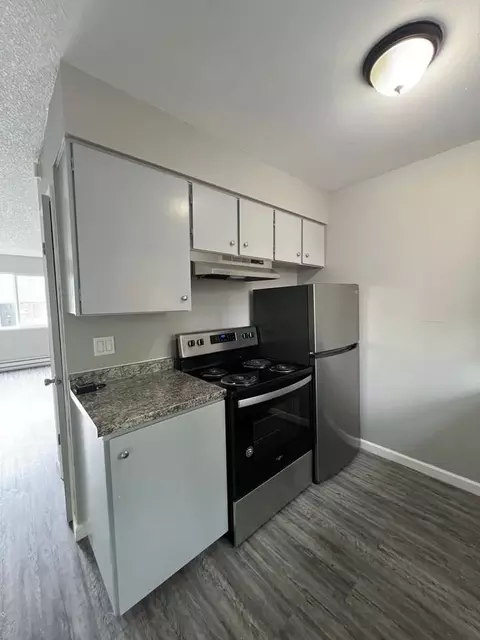 15007 SE Powell Blvd, Portland, OR 97236