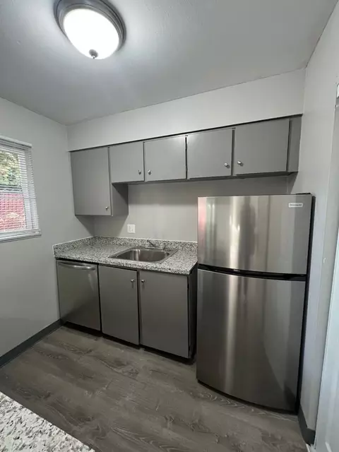 15007 SE Powell Blvd, Portland, OR 97236