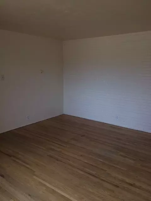 332 Jefferson St NE, Albuquerque, NM 87108