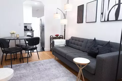 200 E 11th St, New York, NY 10003