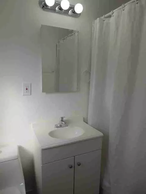 201 3rd Ave, North Fair Oaks, CA 94063