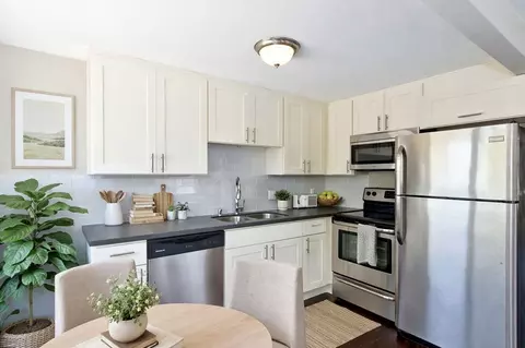 1520 23rd Ave, Seattle, WA 98122