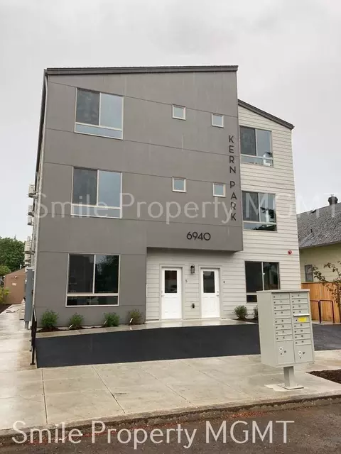 6940 SE Long St, Portland, OR 97206