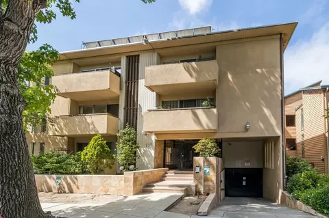 115 Moss Ave, Oakland, CA 94611
