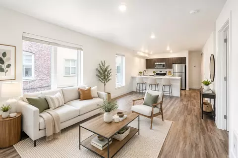 1430 Summit Ave, Seattle, WA 98122