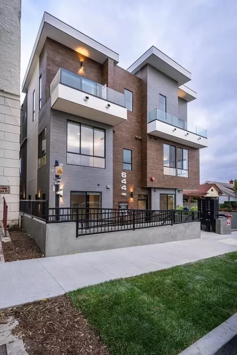 644 N Hobart Blvd, Los Angeles, CA 90004