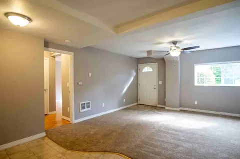 5025 S Corbett Ave, Portland, OR 97239