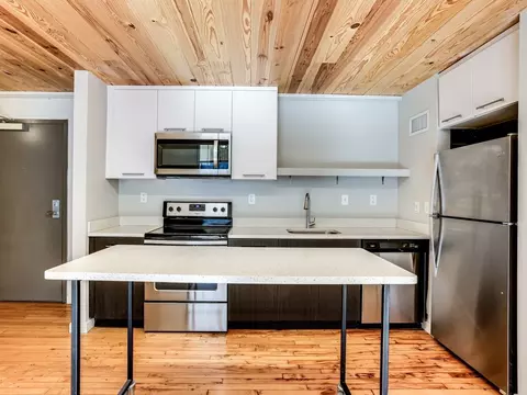 3100 Falls Cliff Rd, Baltimore, MD 21211 photo 4