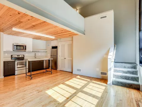 3100 Falls Cliff Rd, Baltimore, MD 21211 photo 7