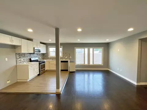 402 N Robertson Blvd, Los Angeles, CA 90048