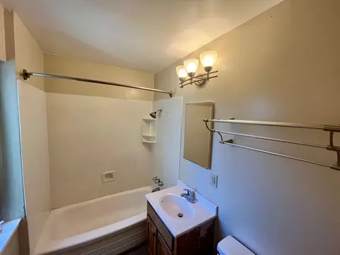 588 59th St, Oakland, CA 94609