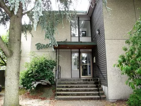 12055 35th Ave NE, Seattle, WA 98125