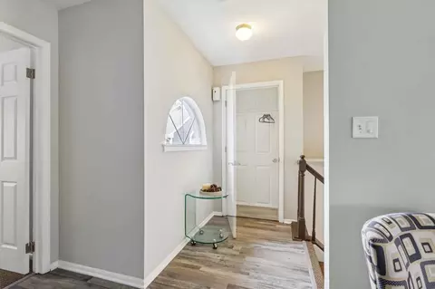 701 Royal Oaks Ct, Monmouth Junction, NJ 08852 photo 2