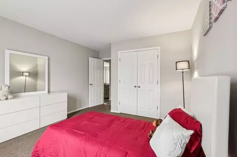 701 Royal Oaks Ct, Monmouth Junction, NJ 08852 photo 9