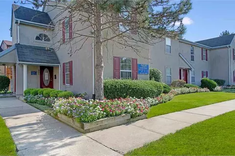 701 Royal Oaks Ct, Monmouth Junction, NJ 08852 photo 13