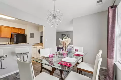 701 Royal Oaks Ct, Monmouth Junction, NJ 08852 photo 4