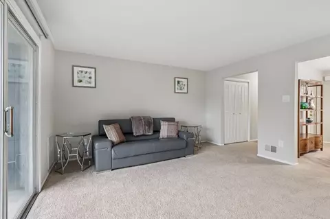 701 Royal Oaks Ct, Monmouth Junction, NJ 08852 photo 22