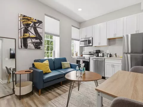 133 7th St SE, Washington, DC 20003